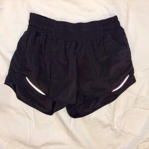 Lululemon Hotty Hot Short